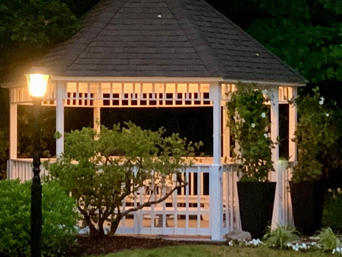 Bed and Breakfast Ashley Manor Barnstable Exterior foto